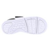 Child Court 8 - 3 Black White